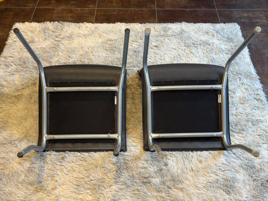 ②リーンロゼ ligne roset ブラック レザーチェア 2脚セット YZ