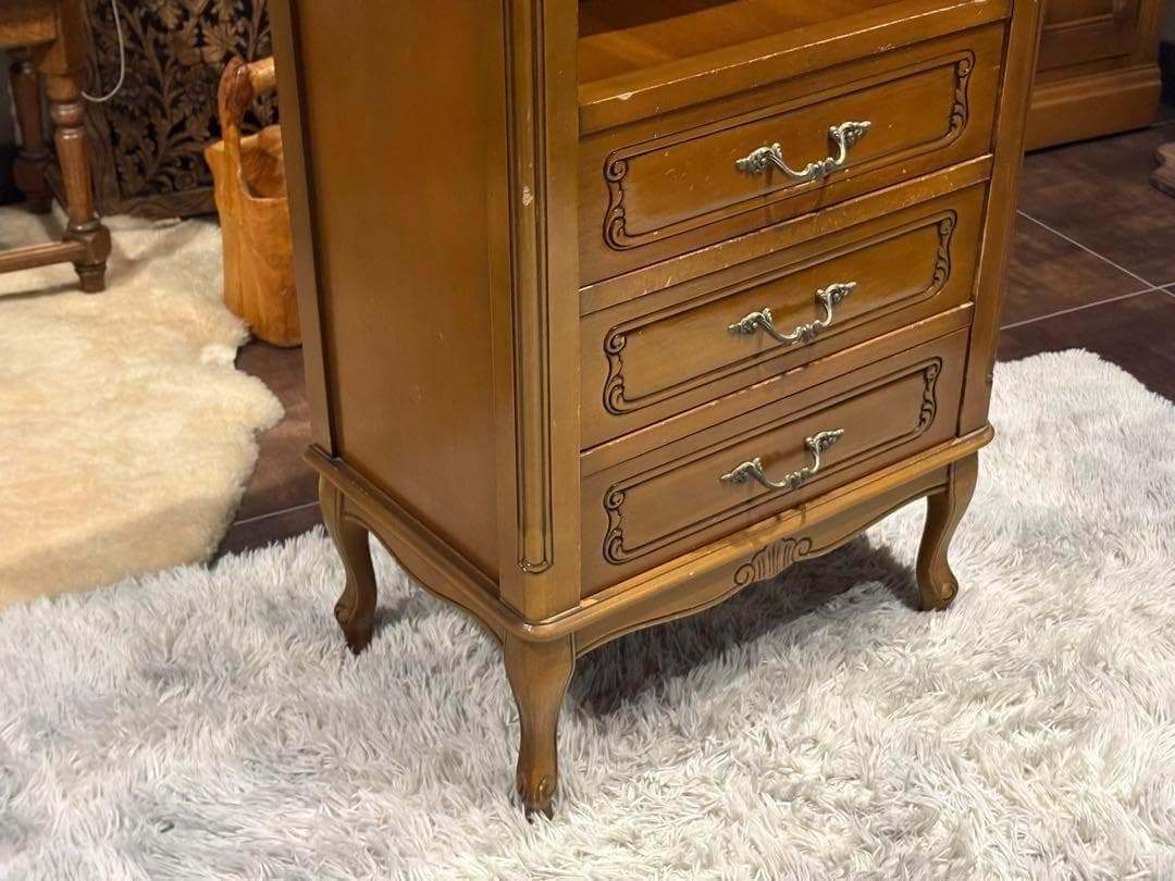 キャビネット　サイドボード　チェスト　猫脚　クラシック　クラシカル　IG