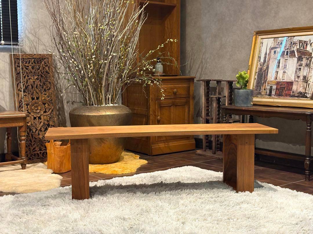 シンプル　マスターウォール　ウォールナット　無垢材ベンチ　ヴィンテージ　SZZ