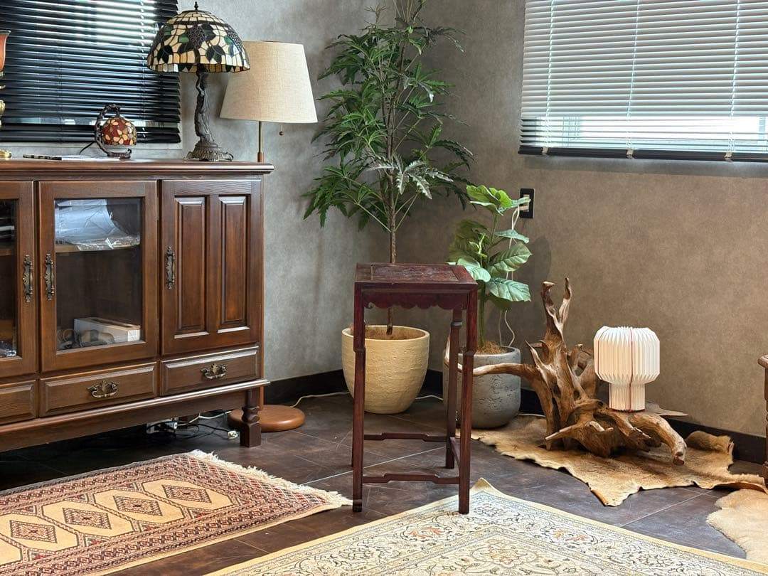 サイドテーブル　オリエンタル家具　ビンテージ　アンティーク　中華家具　IG