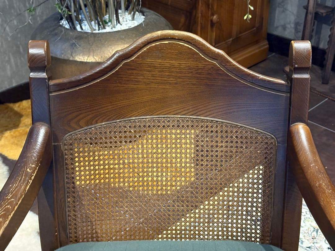 ①飛騨産業 キツツキマーク アームチェア ダイニングチェア リメイク IZ