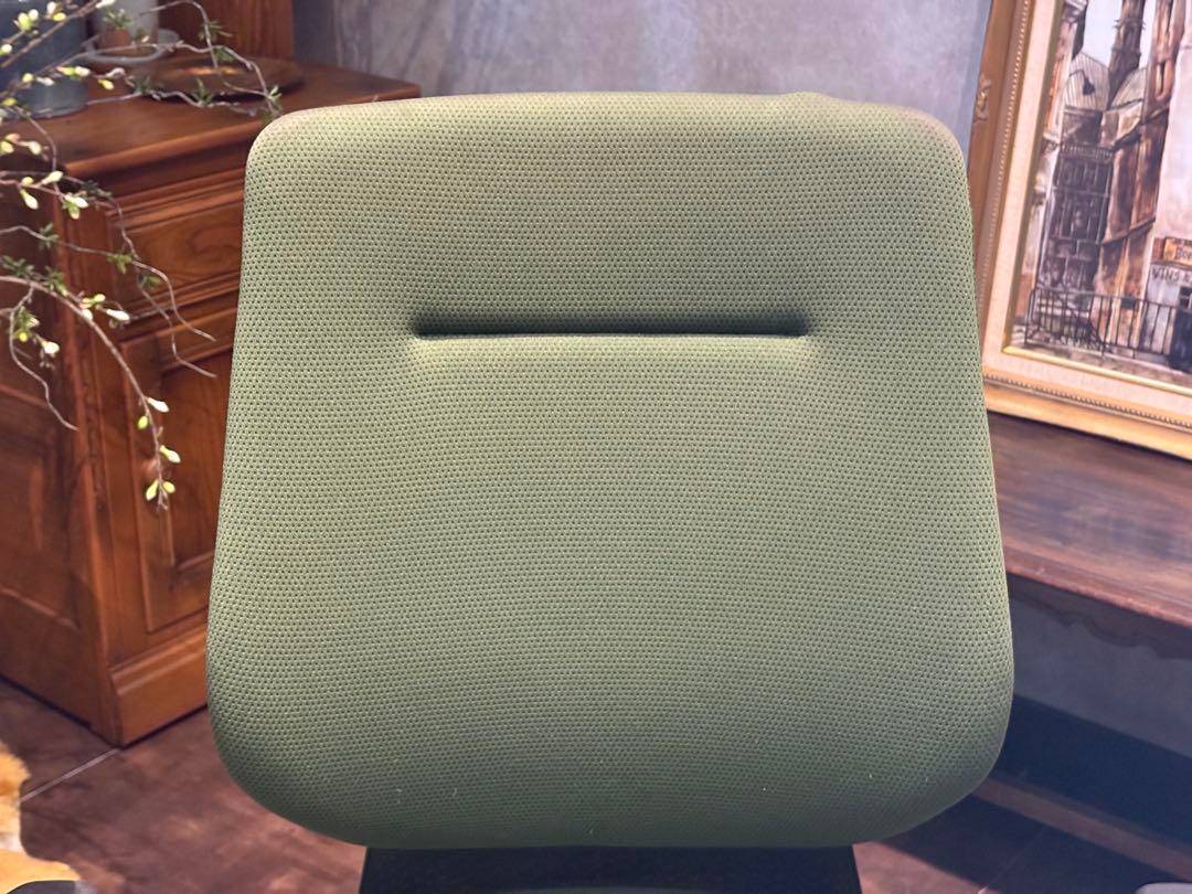 ④KOKUYO コクヨ　デスクチェア　オフィスチェア　イングチェア　H