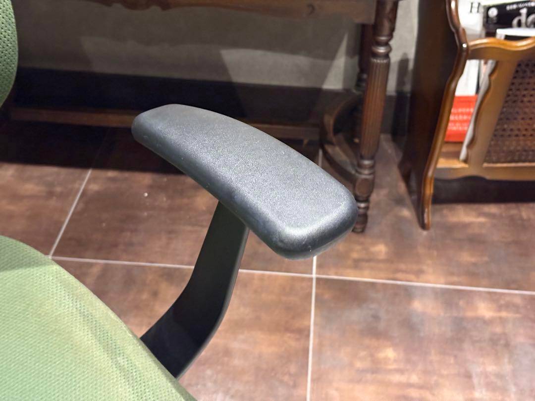 ②KOKUYO コクヨ　デスクチェア　オフィスチェア　イングチェア　H