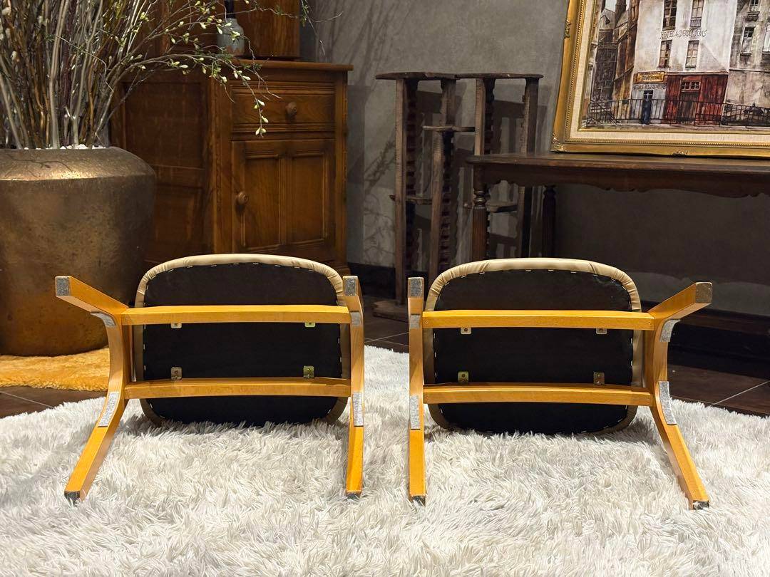 スタッキング　スツールチェア　合皮レザー　モダン　アイボリー　積み重ね椅子　IZ