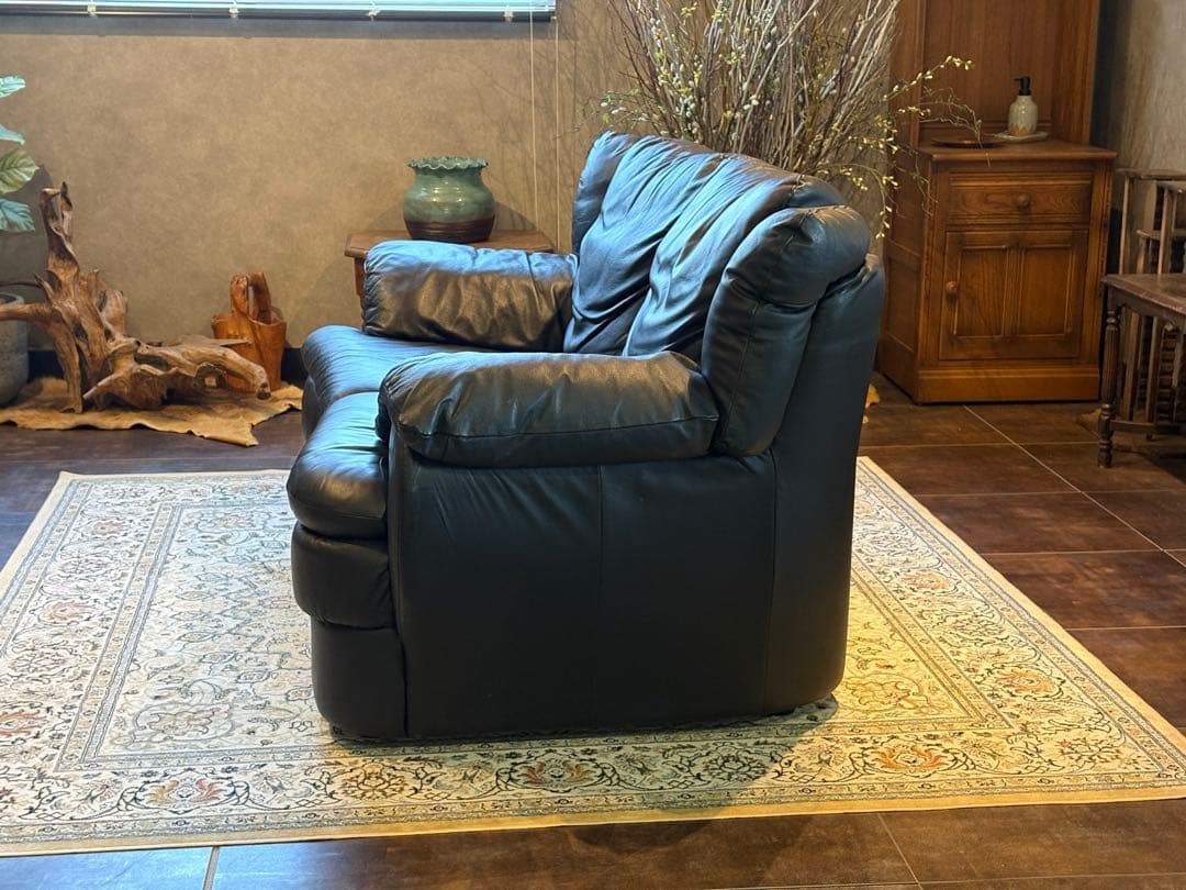 ①カウチソファ　ブラックソファ　2P　モダン　クラシック　シンプル　レザー　IG