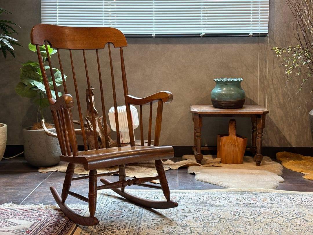 Chair – Bowhead | ボウヘッド