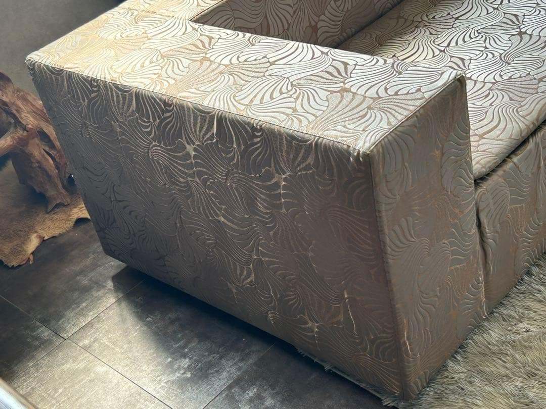 高級　アルマーニ　ARMANI CASA ソファ　高級ソファ　３人用　InZZ