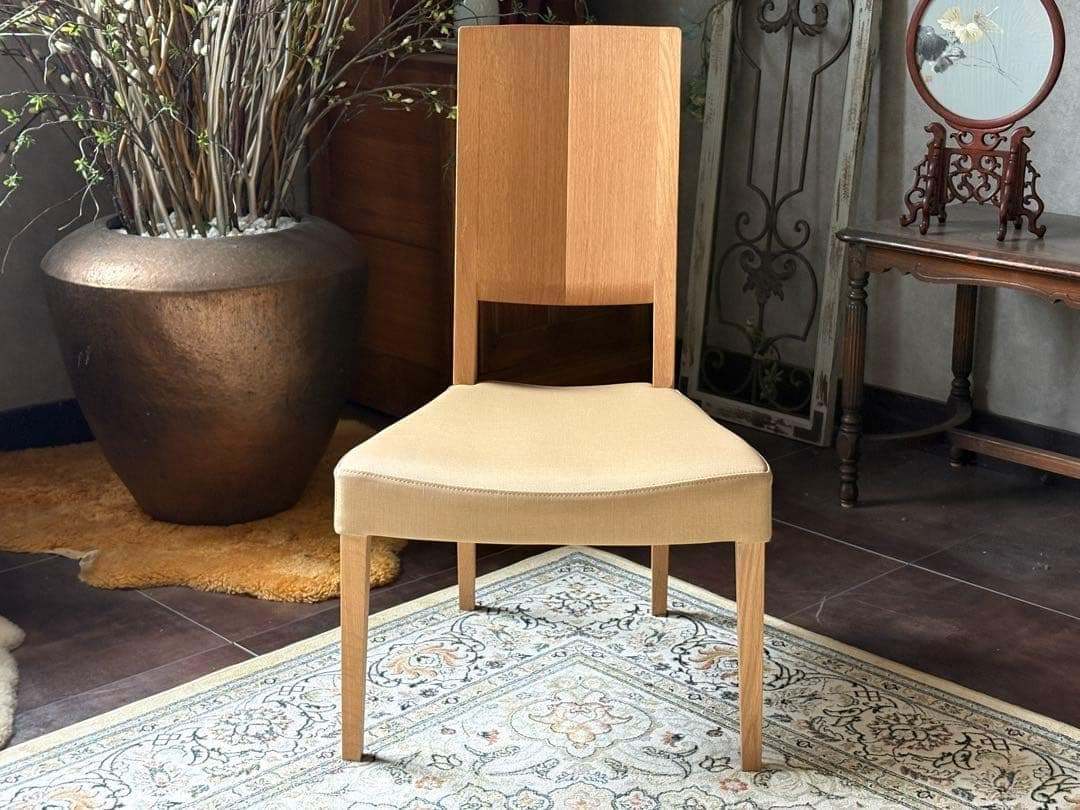 カリモク　Karimoku 　モダンチェア　シンプル　椅子　ダイニング　IZ