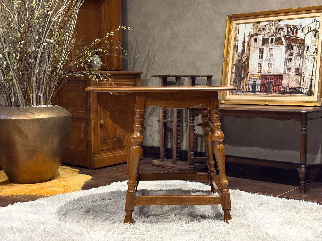 希少　ホビンレッグ　サイドテーブル　ローテーブル　アンティーク　クラシック