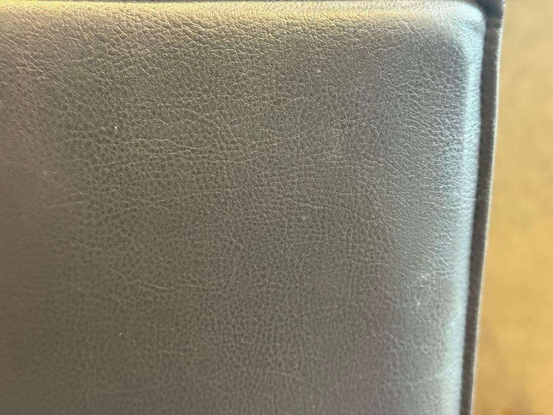 ②リーンロゼ　ligne roset ブラック　レザーチェア　2脚セット　YZ