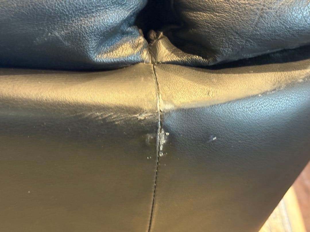 ①カウチソファ　ブラックソファ　2P　モダン　クラシック　シンプル　レザー　IG