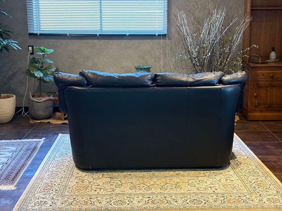 ①カウチソファ　ブラックソファ　2P　モダン　クラシック　シンプル　レザー　IG