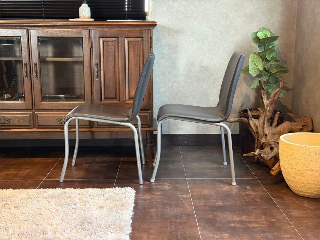 ②リーンロゼ　ligne roset ブラック　レザーチェア　2脚セット　YZ