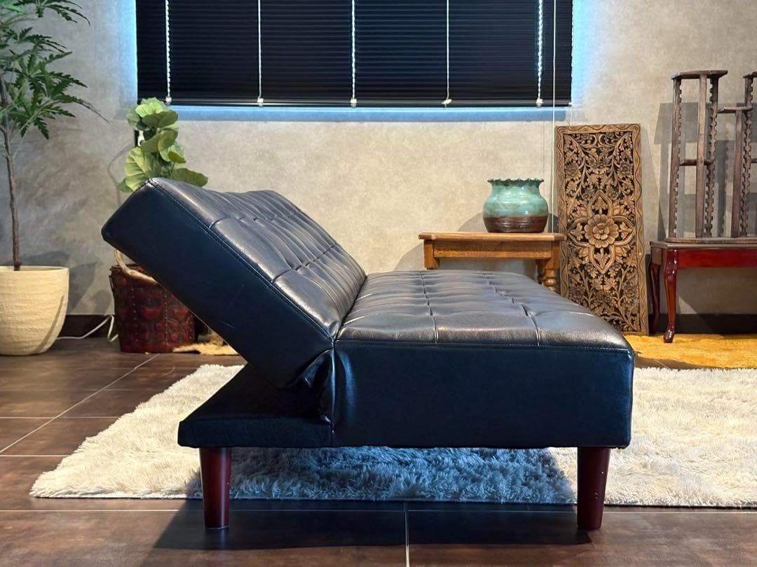 希少　3Pソファ　ソファベッド　ブラックレザー　ボタンダウン　ヴィンテージ　IH