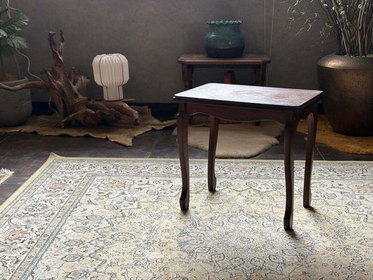 サイドテーブル 　クラシック　ナイトテーブル 　アンティーク　IZ