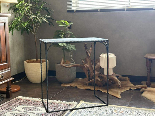 ②アイアン　サイドテーブル　ディスプレイ家具　モダン　シンプル　IZ