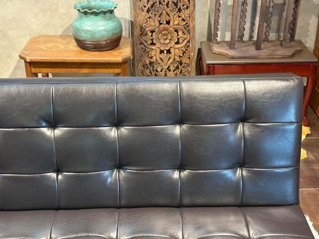 希少　3Pソファ　ソファベッド　ブラックレザー　ボタンダウン　ヴィンテージ　IH