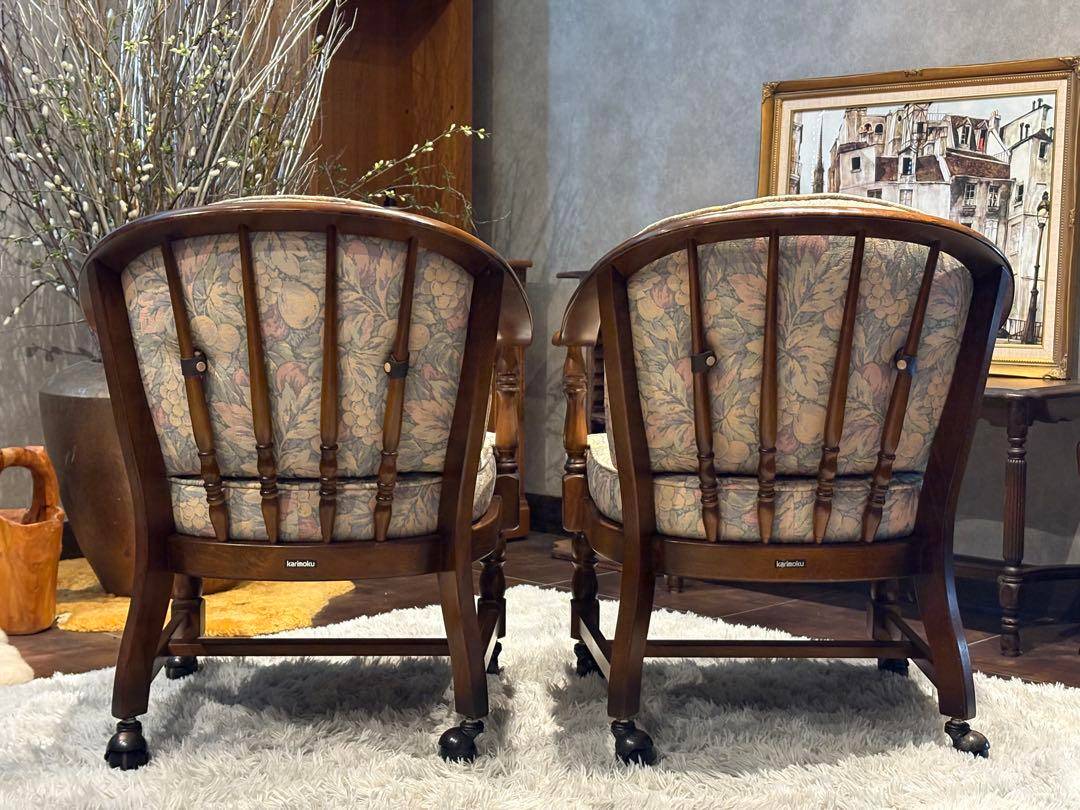 ①karimoku カリモク　アームチェア　ダイニングチェア　キャスター付　nZ