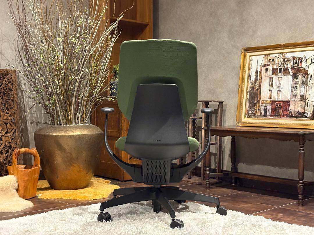 ②KOKUYO コクヨ　デスクチェア　オフィスチェア　イングチェア　H