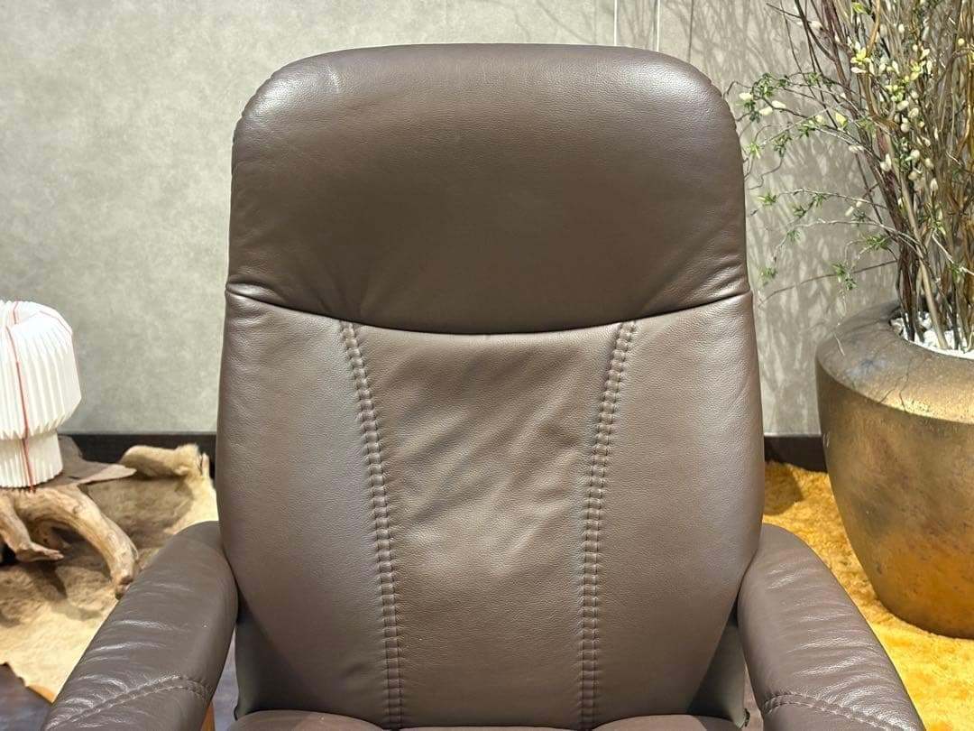 ②エコーネス パーソナルソファ オットマン ストレスレスチェア　IZZ