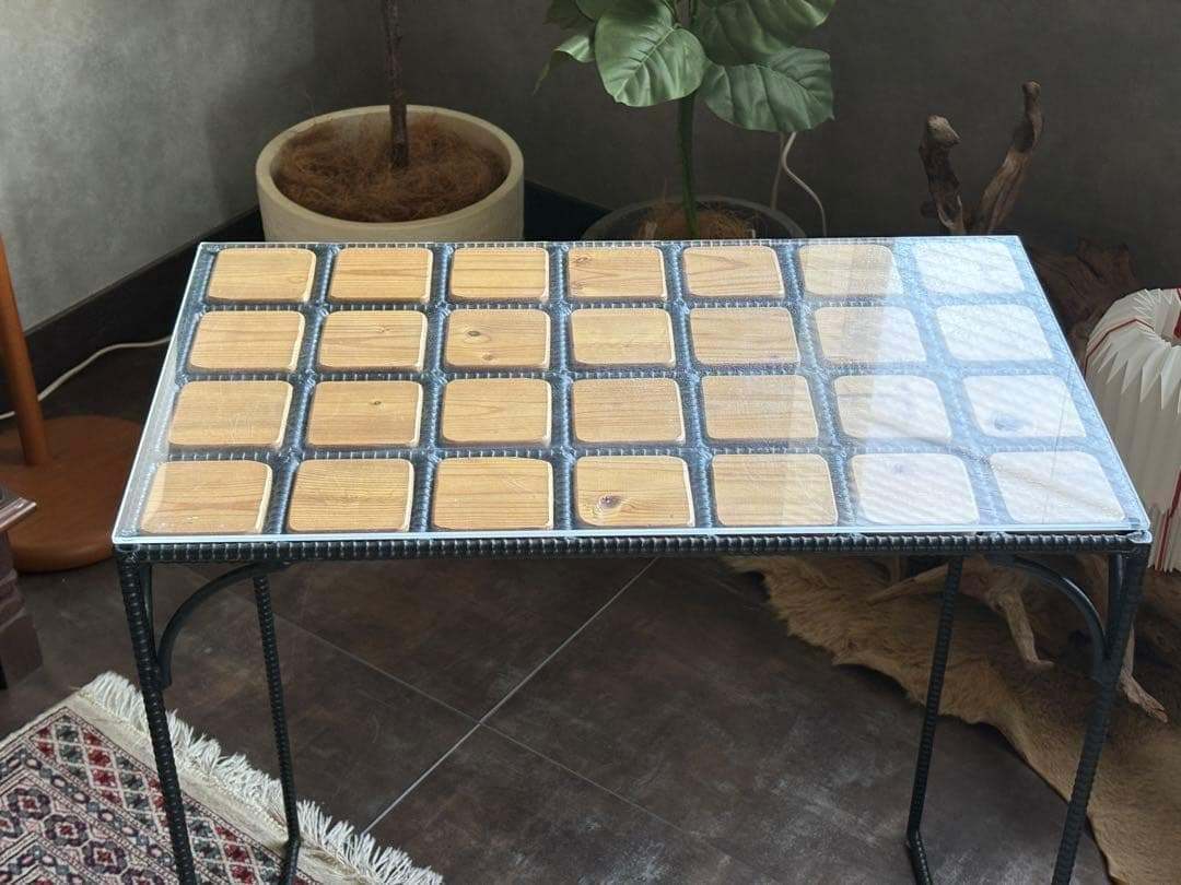②アイアン　サイドテーブル　ディスプレイ家具　モダン　シンプル　IZ
