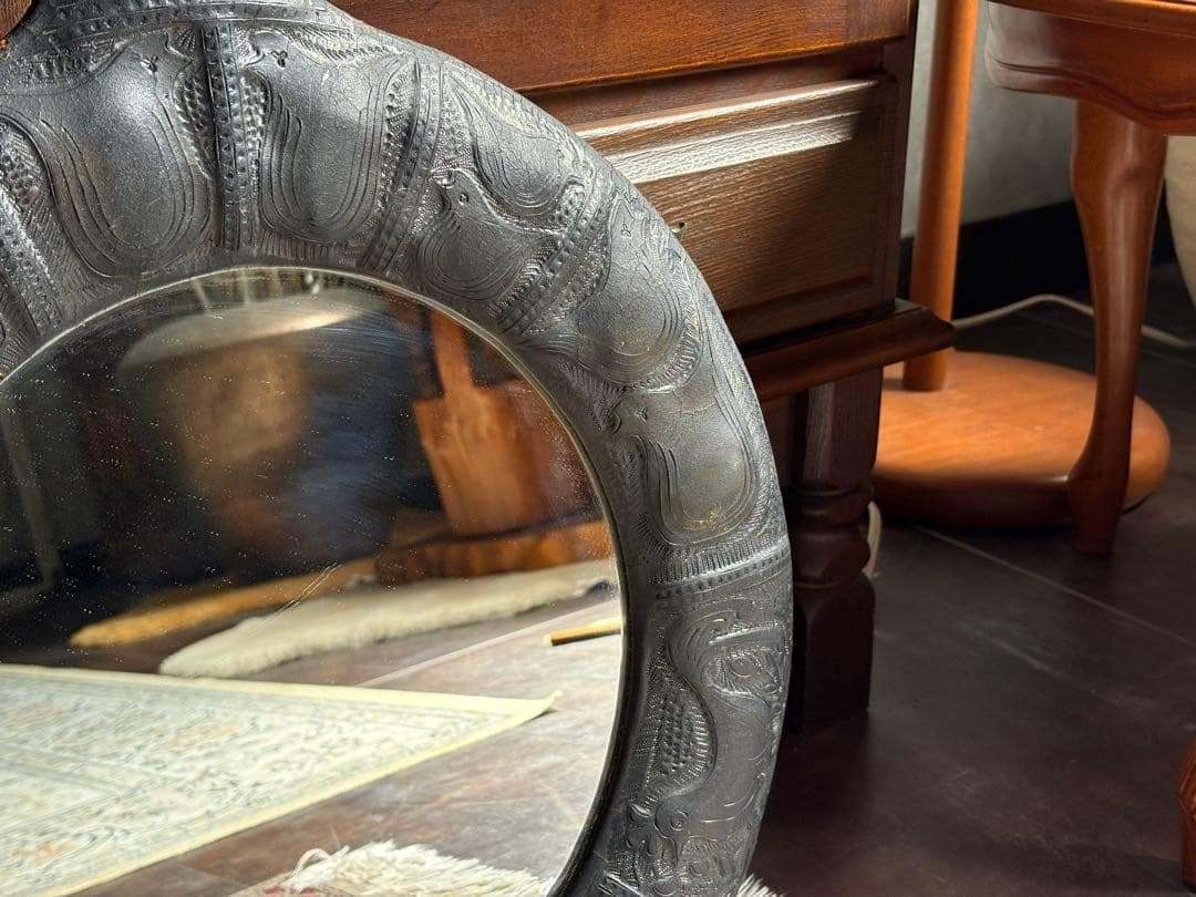 虫眼鏡モチーフ　ビンテージミラー　ウォールミラー　レトロ　インテリア　個性的