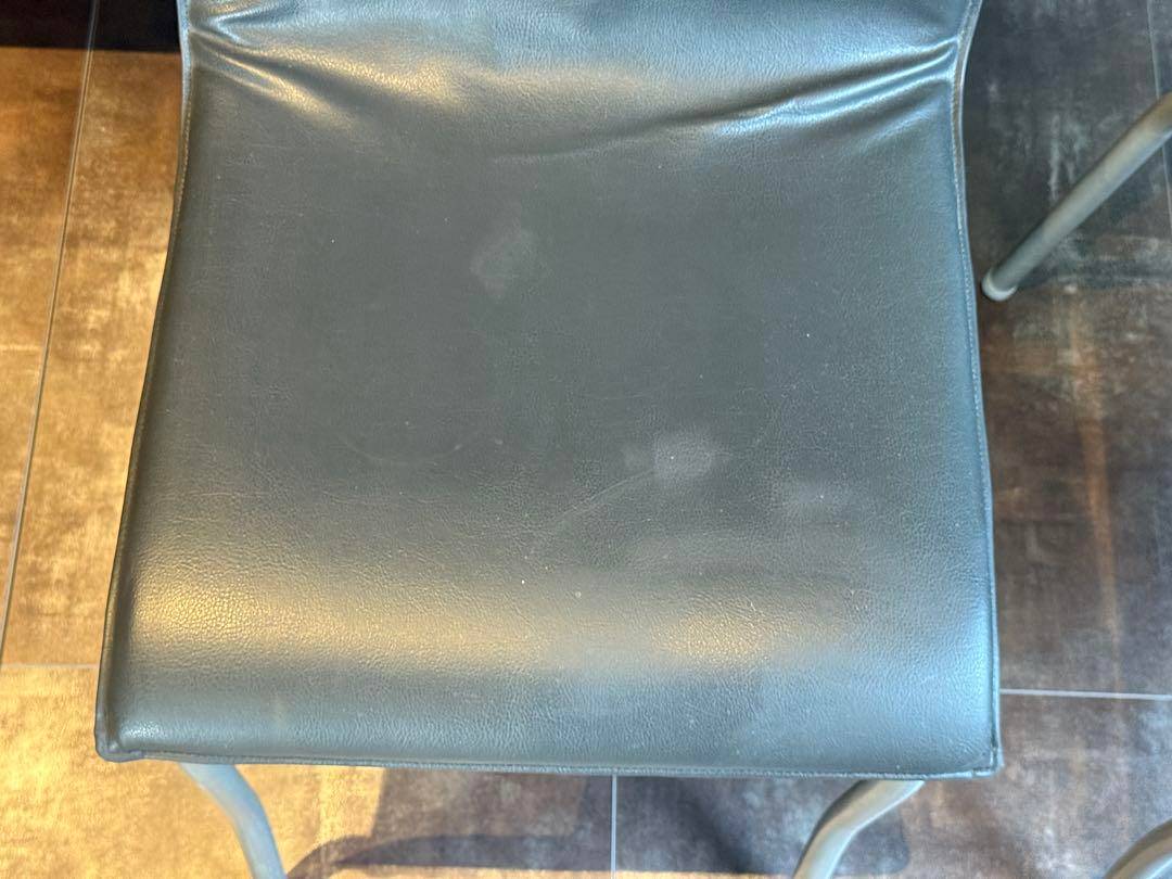 ②リーンロゼ　ligne roset ブラック　レザーチェア　2脚セット　YZ