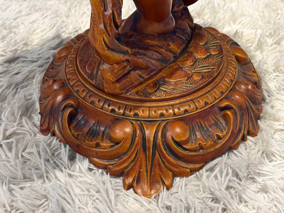 ヨーロピアン　クラシック　木彫　丸テーブル　ラウンドテーブル　アンティーク　YZ