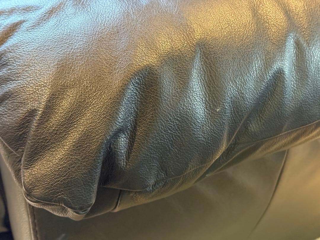 ①カウチソファ　ブラックソファ　2P　モダン　クラシック　シンプル　レザー　IG