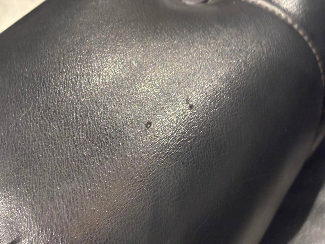 ②karimoku カリモク　レザーソファ　本革　リベット打ち　アンティーク　G