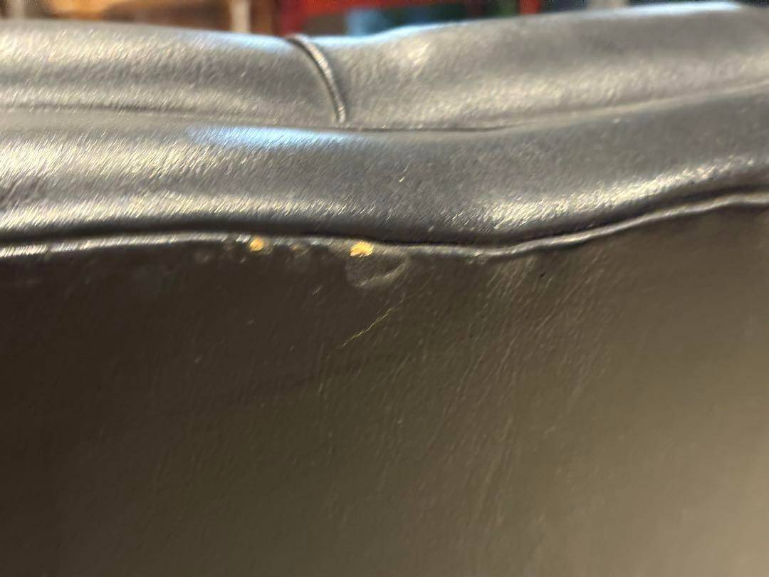 ②karimoku カリモク　レザーソファ　本革　リベット打ち　アンティーク　G