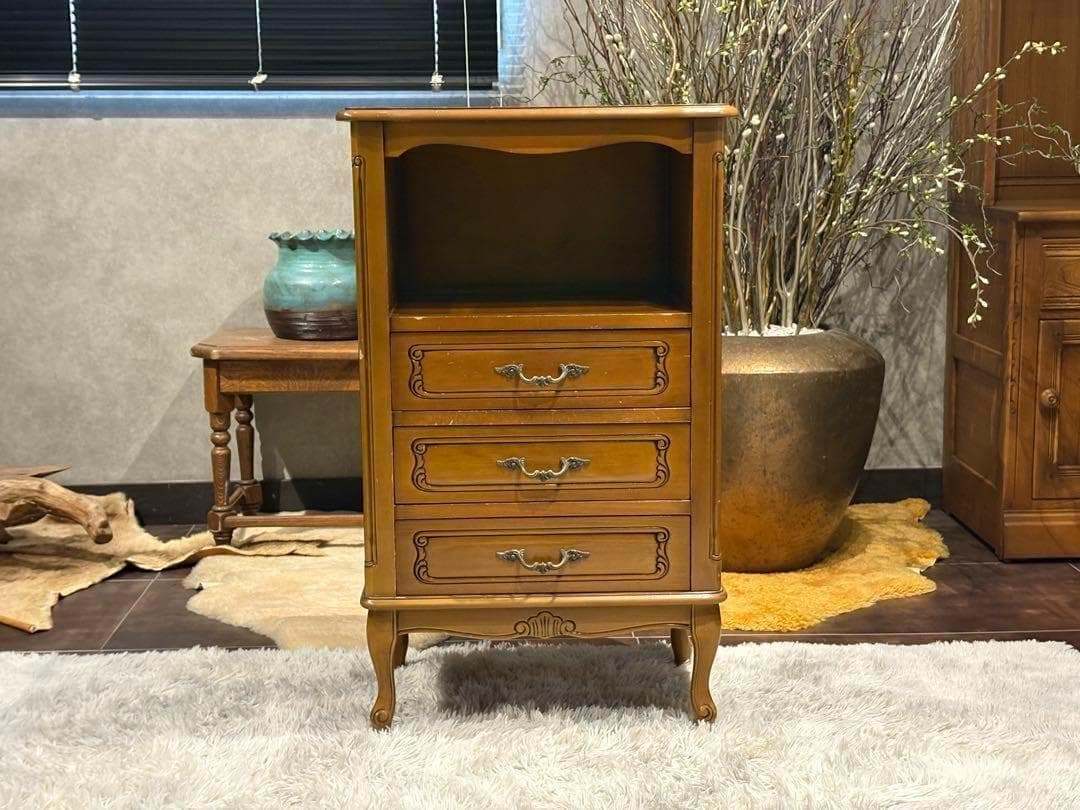 キャビネット　サイドボード　チェスト　猫脚　クラシック　クラシカル　IG