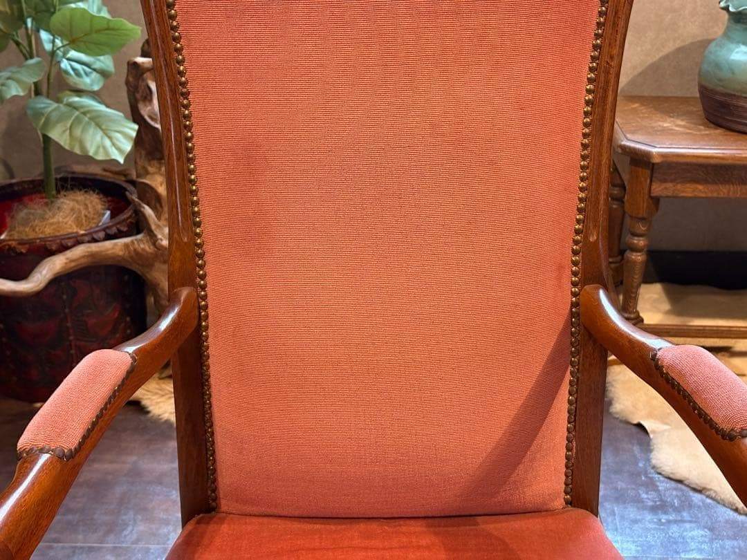 ① フランスアンティーク　輸入家具　ロココ　鋲打　リベット打　アームソファ　GG