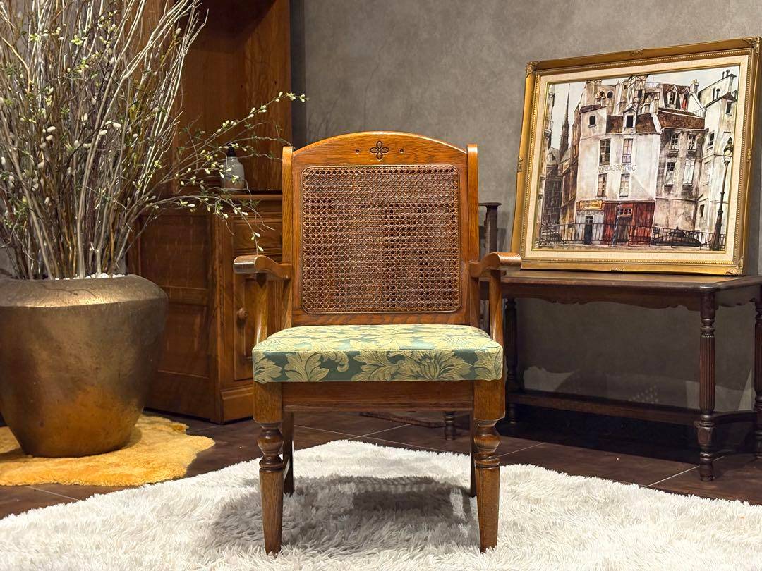 ダイニングチェア　アームチェア　三越ブルージュ　アンティーク　ビンテージ　nZ