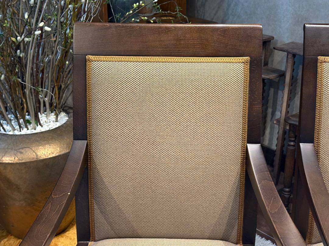 ①ダイニングチェア　アームチェア　アンティーク　ヴィンテージ　ビンテージ　IR