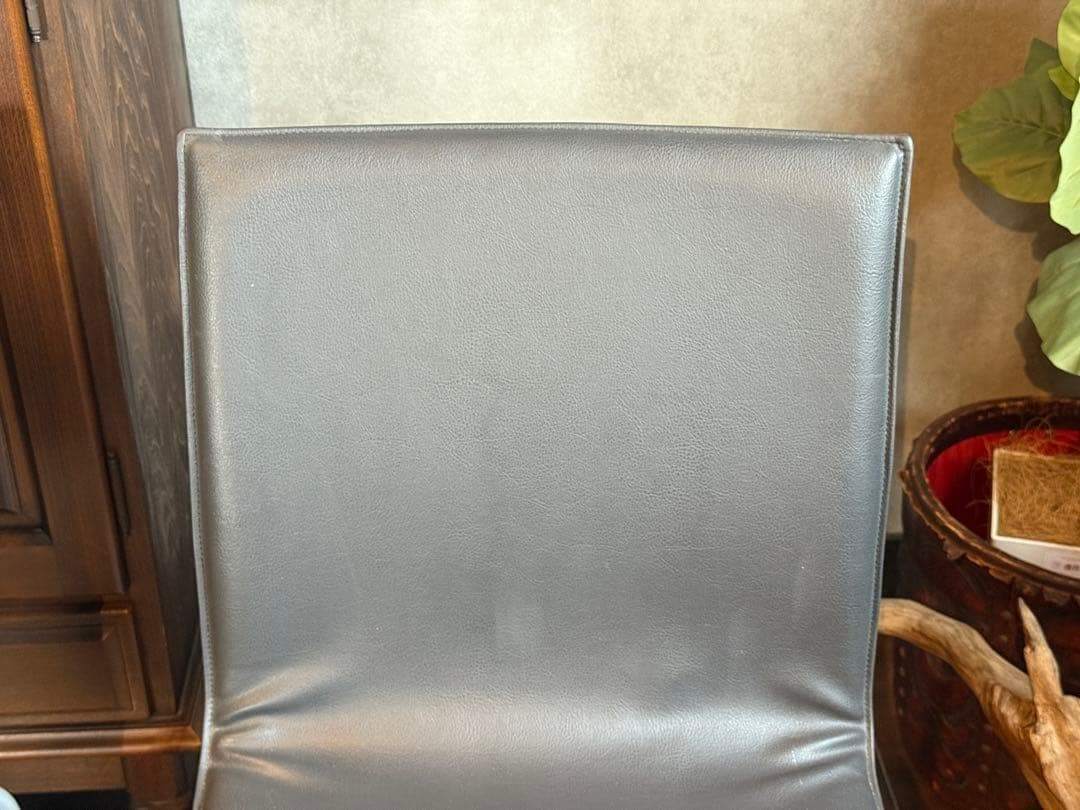 ②リーンロゼ　ligne roset ブラック　レザーチェア　2脚セット　YZ