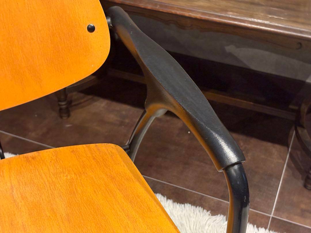 シティ系 ダイニングチェア　リビングチェア　アームチェア　椅子　ヴィンテージ　G