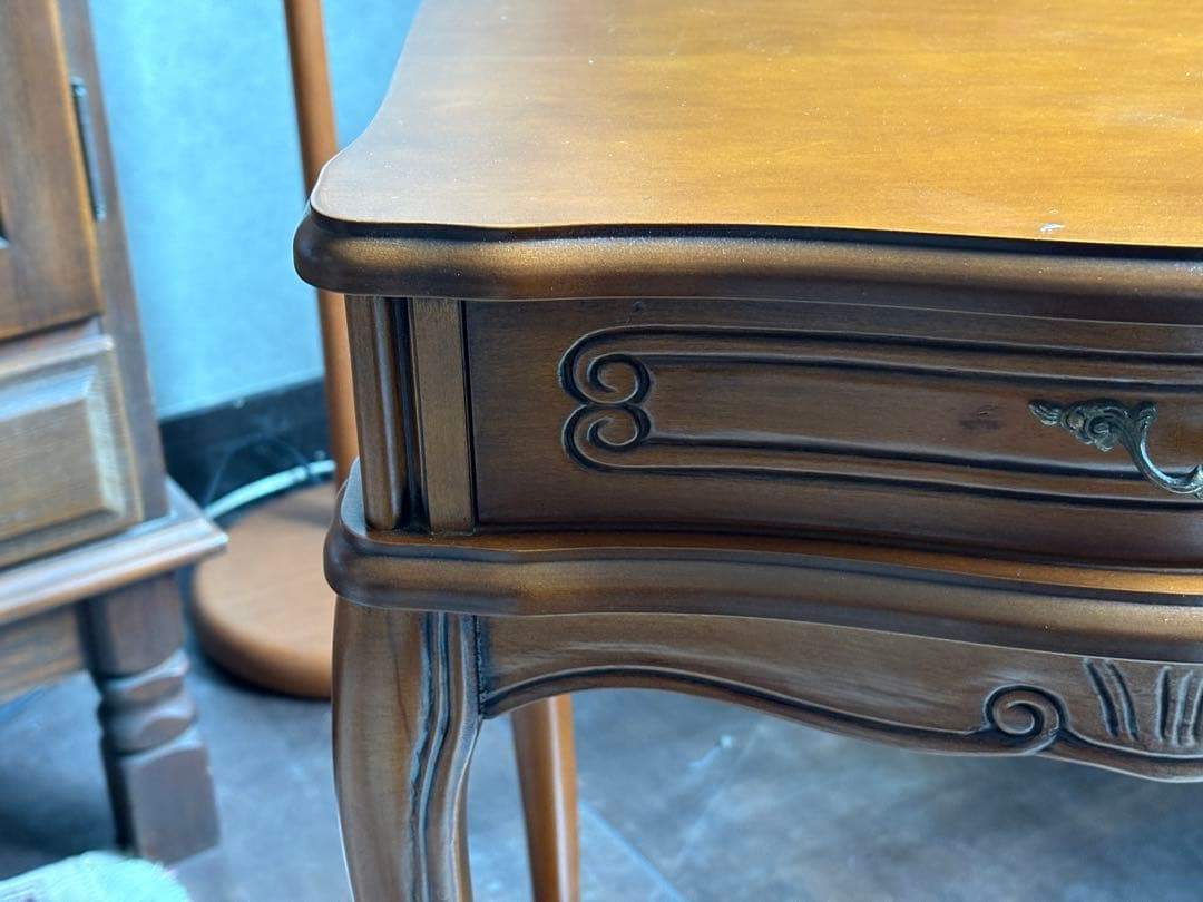 ロココ調　イタリア　クラシック　クラシカル　猫脚　サイドボード IS