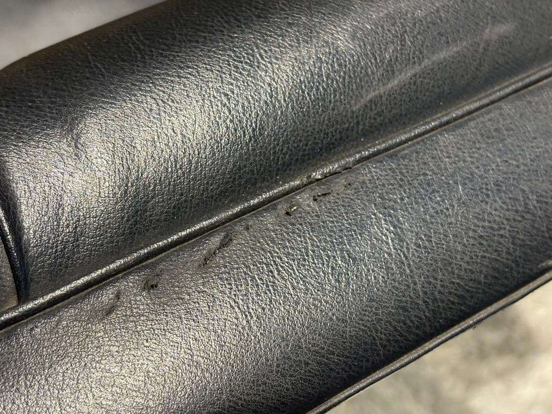 karimoku カリモク　3人掛けソファ　3Pソファ　ボタンダウン　本革　IZ