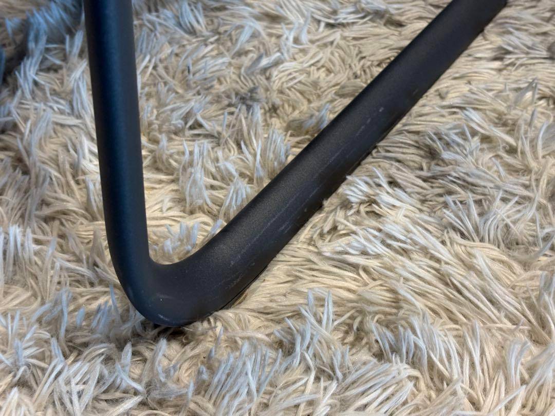 ①BoConcept　ボーコンセプト　カンティレバーチェア　チェア　椅子　nZ