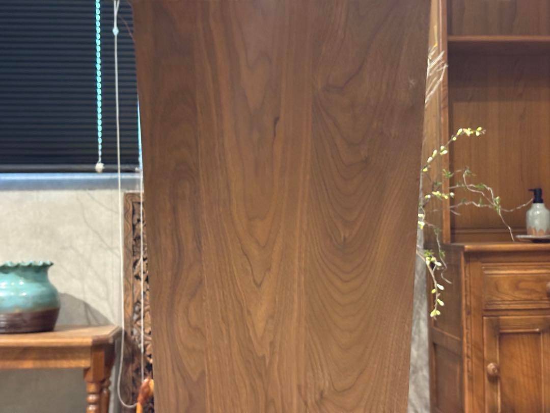 シンプル　マスターウォール　ウォールナット　無垢材ベンチ　ヴィンテージ　SZZ