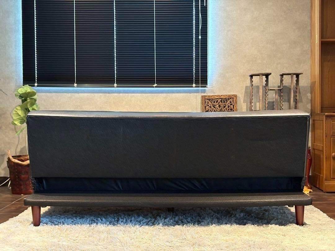 希少　3Pソファ　ソファベッド　ブラックレザー　ボタンダウン　ヴィンテージ　IH