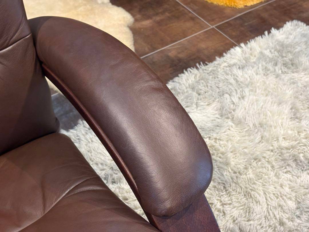 Hjellegjerde　イエリアーダ　リクライニング　パーソナルソファ　YZ