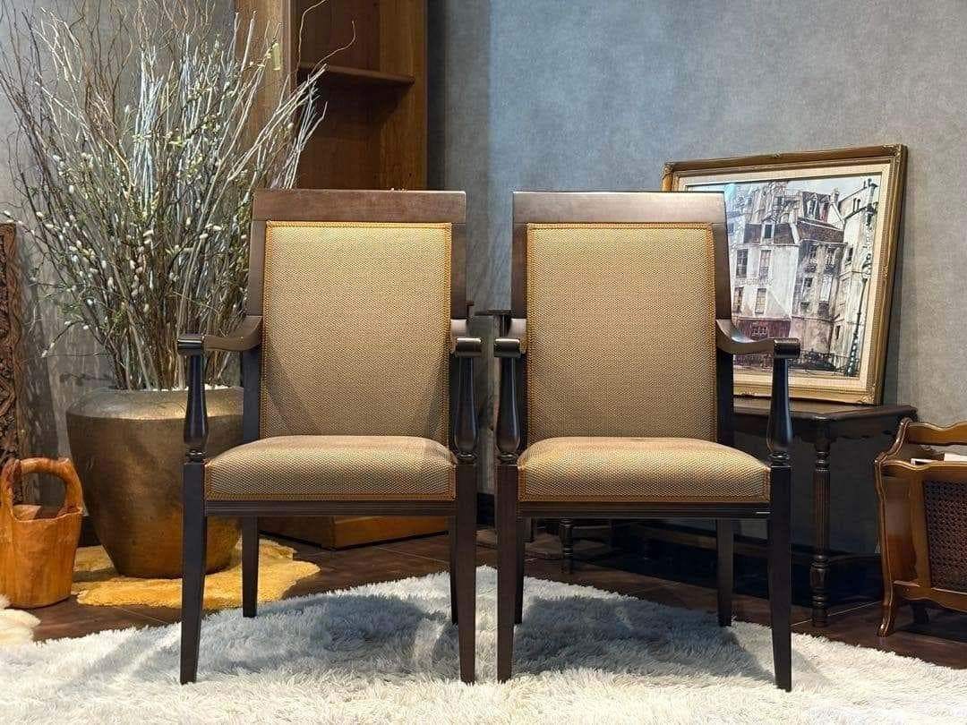 ①ダイニングチェア　アームチェア　アンティーク　ヴィンテージ　ビンテージ　IR