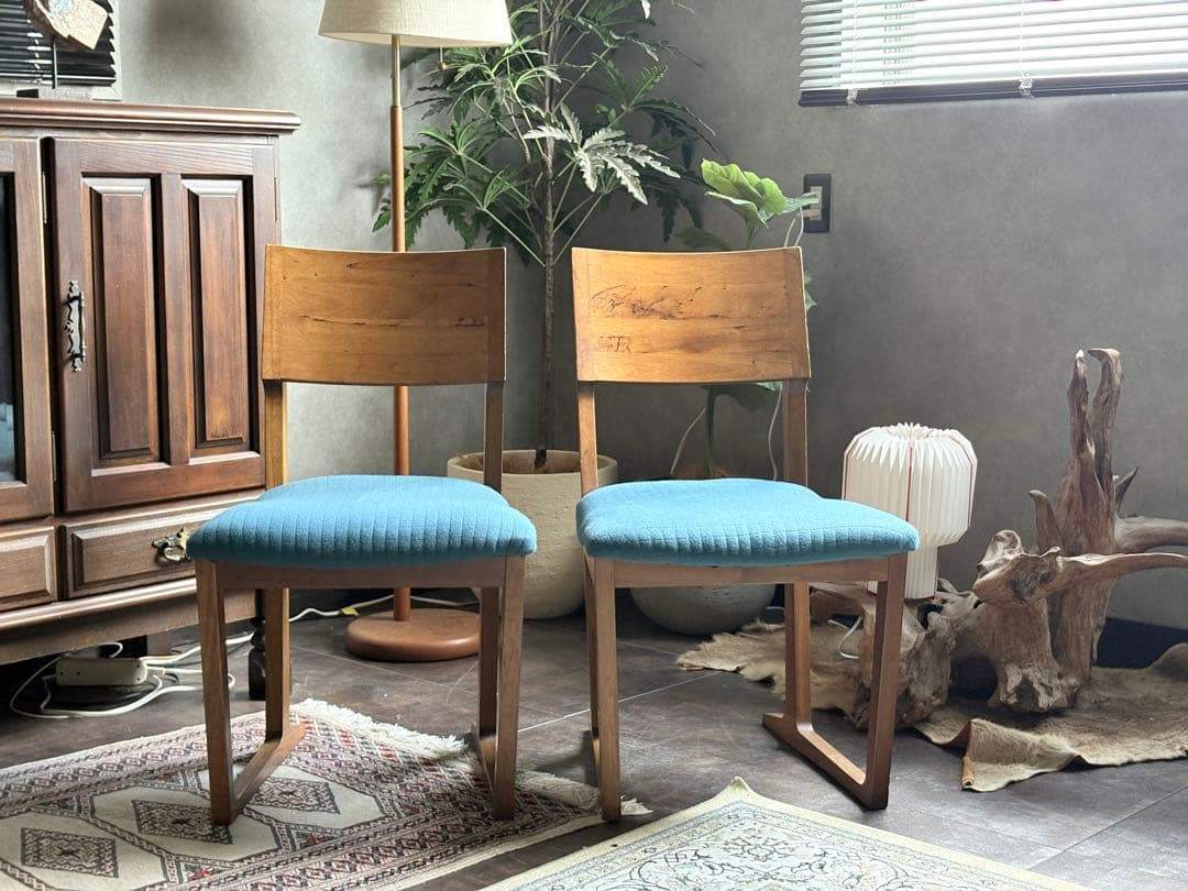 カリモクチェア　ダイニングチェア　尾州生地　座面ブルー　リメイク品　2脚セット