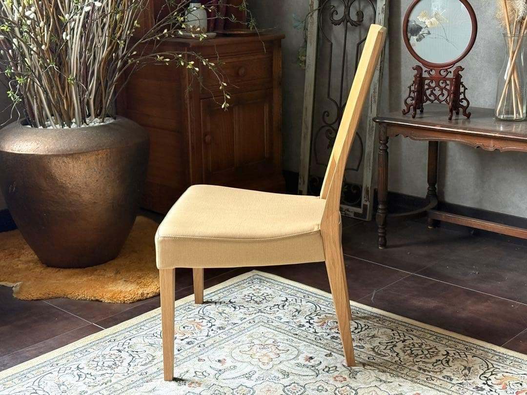 カリモク　Karimoku 　モダンチェア　シンプル　椅子　ダイニング　IZ
