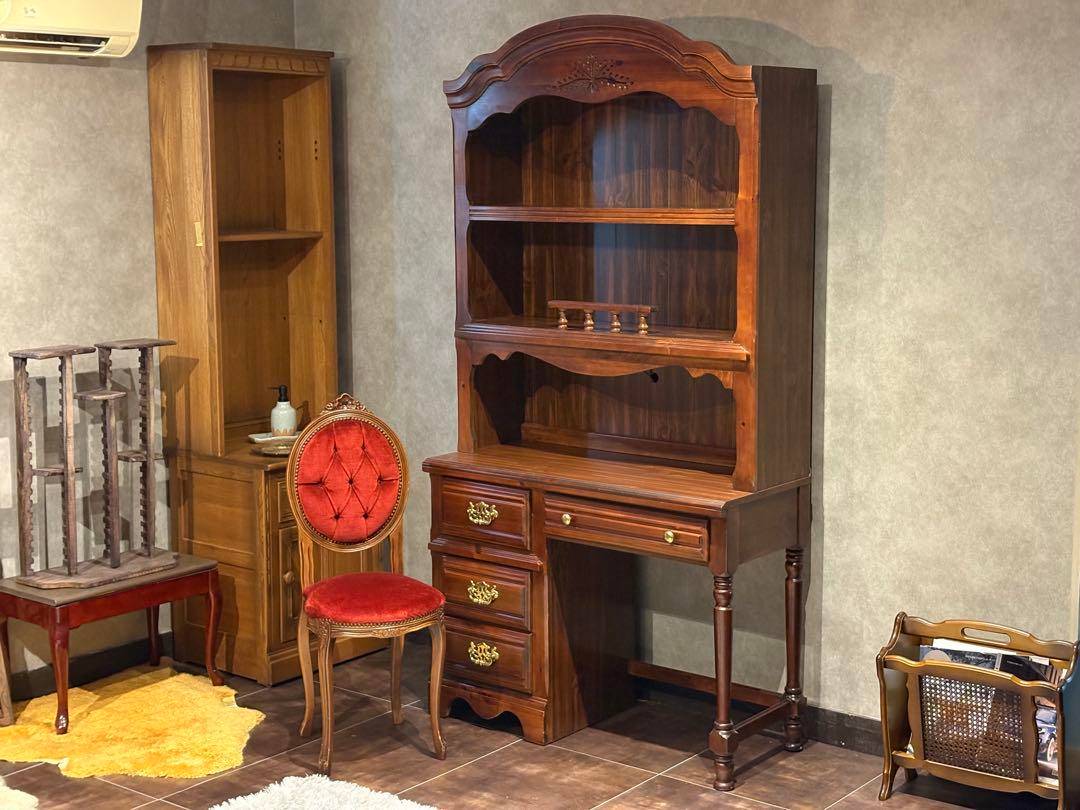 ブロイヒル broyhill アンティーク アメリカン　クラシック　飾棚　IZZ