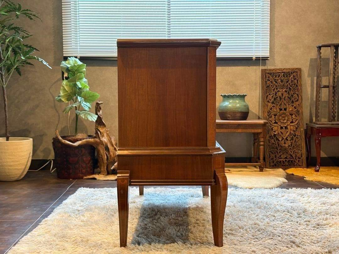 イタリア製　象嵌　猫脚　サイドボード　キャビネット　両開き　チェスト　ygz