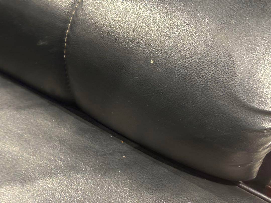 ①karimoku カリモク　レザーソファ　本革　リベット打ち　アンティーク　G