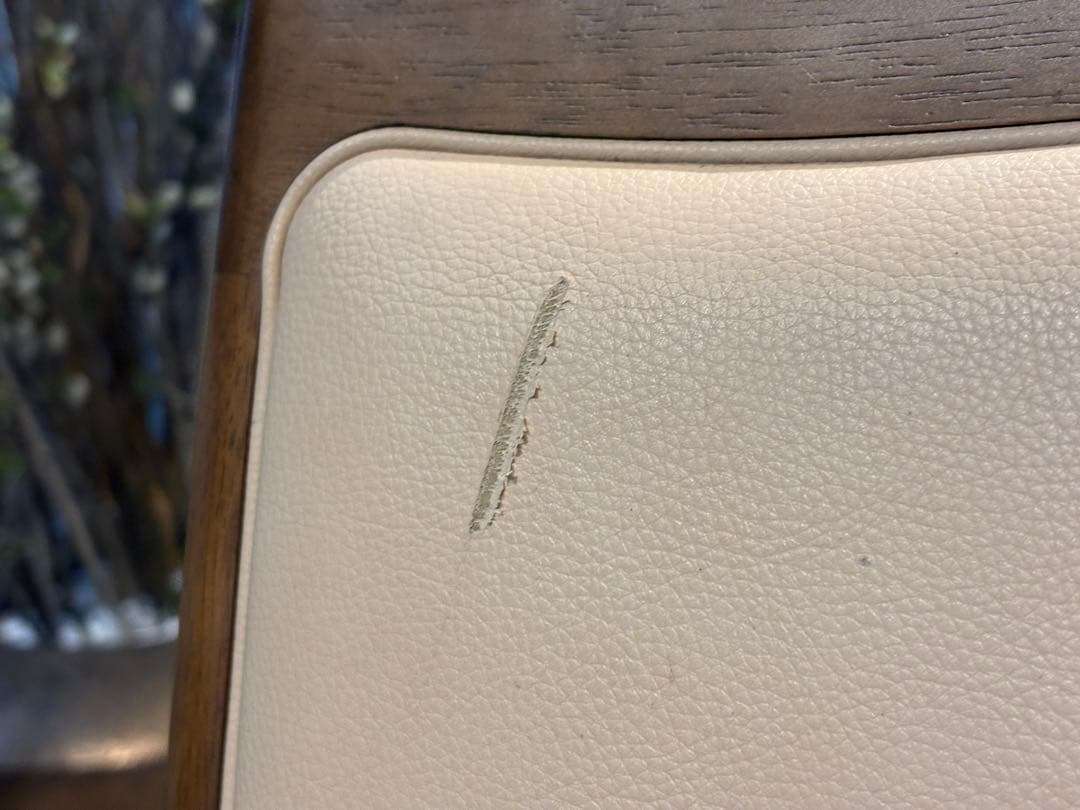 ①カリモク Direttore ディレトーレ ダイニングチェア 合皮レザー nZ